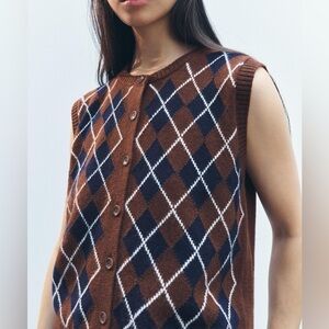 Zara Diamond Knit Sleeveless Jumper